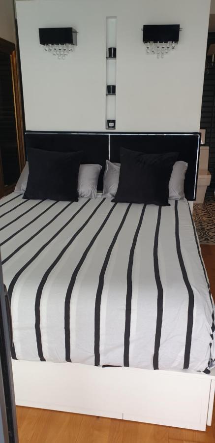 Apartamento Marysol B Con Terraza Y Piscina Privada Benalmádena Eksteriør billede